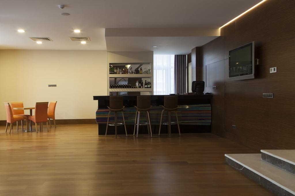 Hotel Houston Ankara Exteriör bild